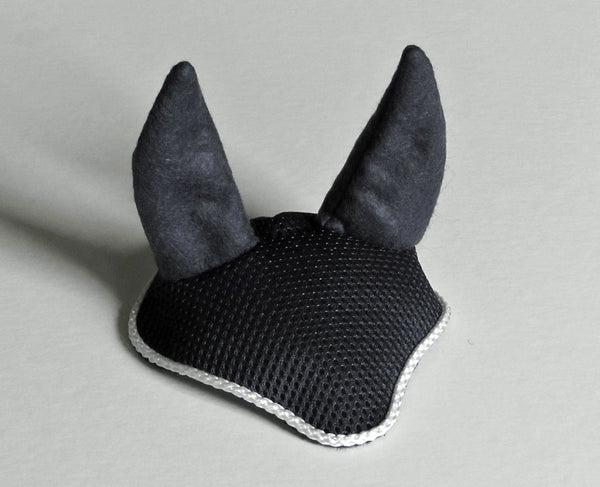 Ear bonnet black